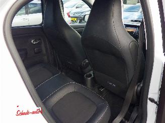 Renault Twingo Z.E. R80 E-Tech Série Limitée Urban Night 22kWh picture 7