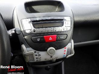 Peugeot 107 1.0 12V XS 5drs Airco picture 15