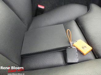 Volvo V-60 2.0 T6 Plug-in-Hybrid 253pk AWD picture 12