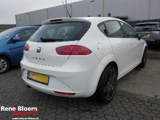 krockskadad bil auto Seat Leon 1.2 TSI Reference 2011/2