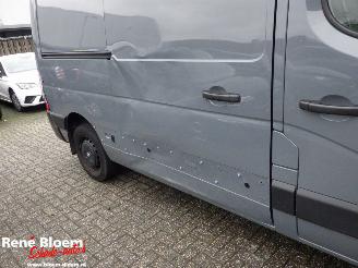 Renault Master 2.3 DCI 135L2H2 135pk a-camera picture 11
