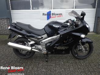 krockskadad bil motor Kawasaki ZZ - R 1200  2005/2