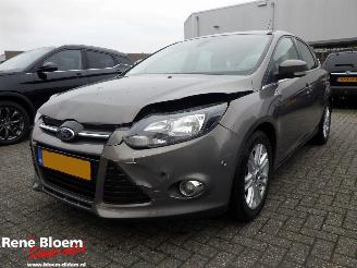 skadebil auto Ford Focus 1.0 Ecoboost 5drs Titanium Airco 2023/5