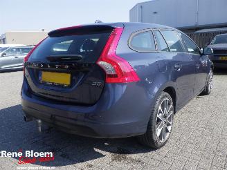 Schadeauto Volvo V-60 2.0 D3 2012/1
