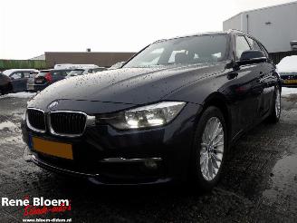 Coche accidentado BMW 3-serie 318i High Executive Touring Navi 2017/6