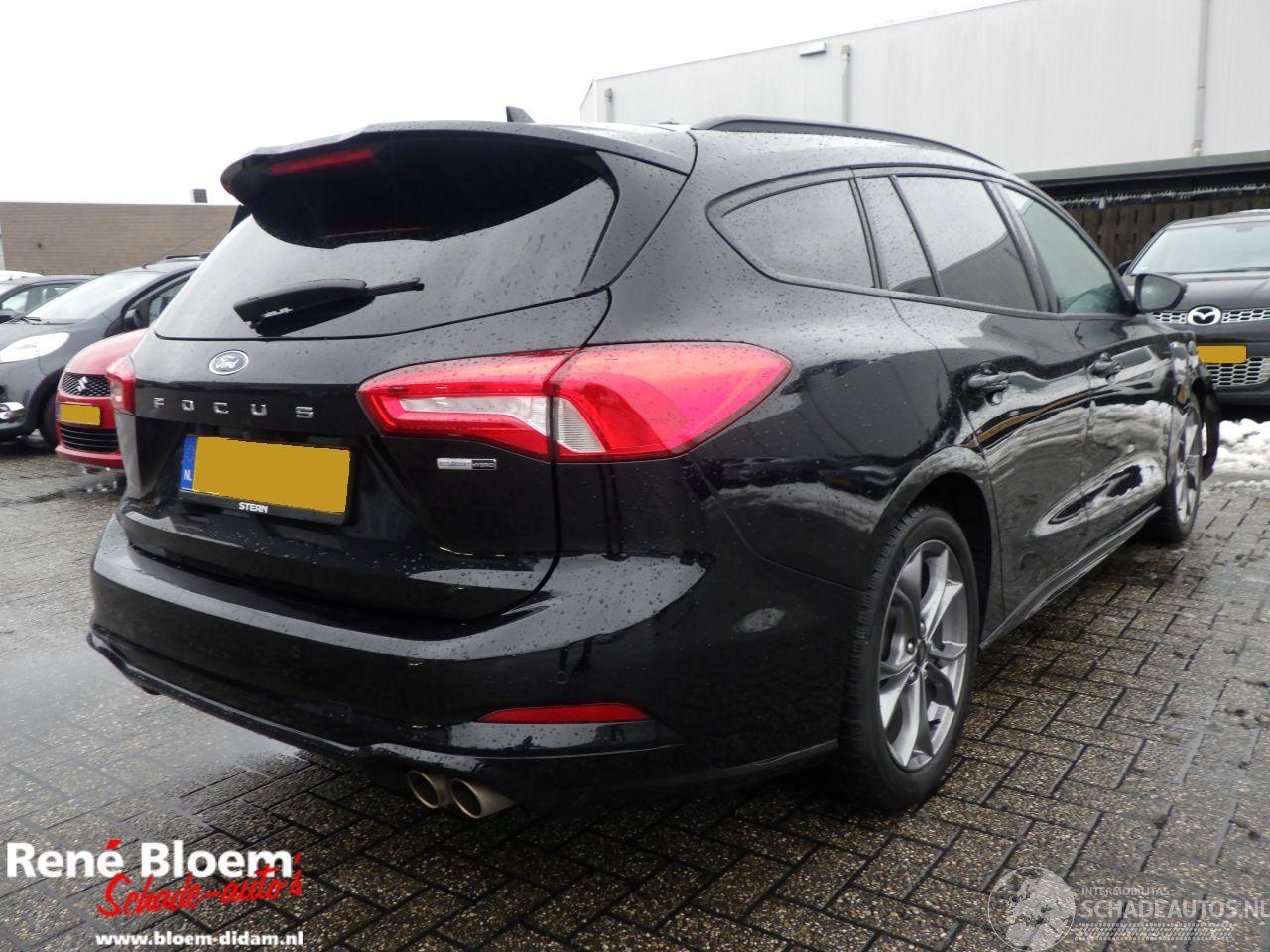 Ford Focus 1.0 EcoBoost Hybrid ST-Line X Business