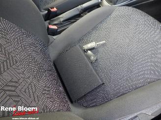 Opel Corsa 1.4 Favourite picture 12