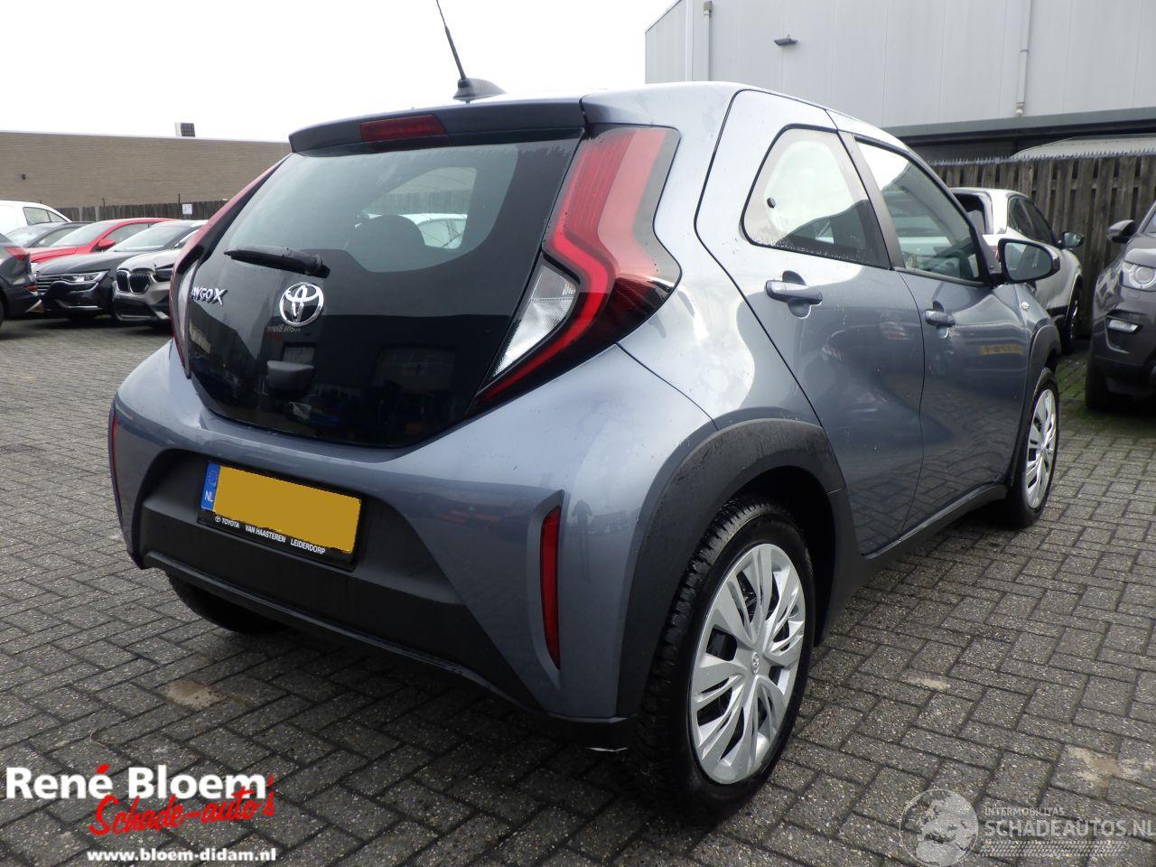 Toyota Aygo X 1.0 VVT-i S-CVT Play