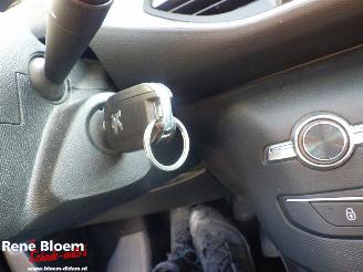 Peugeot 308 SW 1.6 BlueHDI Blue Lease Executive picture 20