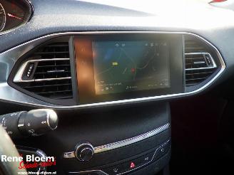 Peugeot 308 SW 1.6 BlueHDI Blue Lease Executive picture 18