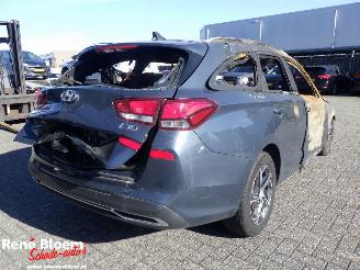 uszkodzony samochody osobowe Hyundai I-30 1.0 T-GDI MHEV 2024/10