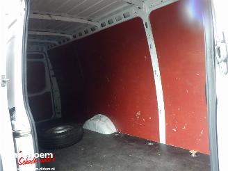 Iveco Daily 35S18 3.0 Automaat L4 180pk picture 9