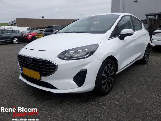 Voiture accidenté Ford Fiesta 1.0 Ecoboost Hybrid Titanium 2023/2