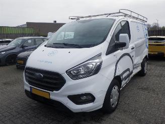 krockskadad bil bedrijf Ford Transit 2.0 TDCI L1H1 105pk Airco 2020/9