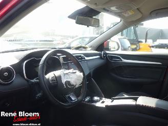 MG ZS EV Long Range Comfort 70kwh picture 14