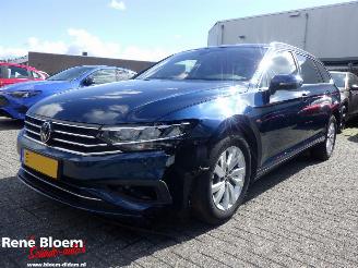 Schadeauto Volkswagen Passat 1.5 TSI Variant Business 2023/1