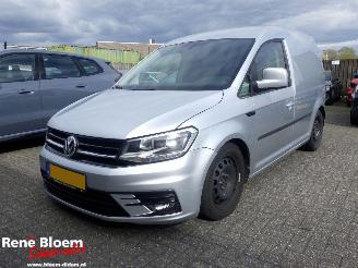 krockskadad bil bedrijf Volkswagen Caddy 2.0 TDI L1H1 BMT Highline Navi 2017/11