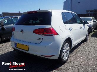 Voiture accidenté Volkswagen Golf 1.6 TDI ComfortLine 5drs 2017/1