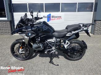 krockskadad bil motor BMW R 1250 GS Triple Black 2024/2
