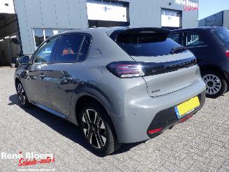 Peugeot 208 1.2 PureTech 100 Allure picture 2