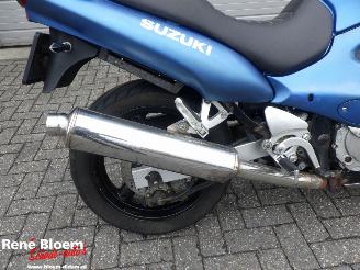 Suzuki GSX 750  picture 10