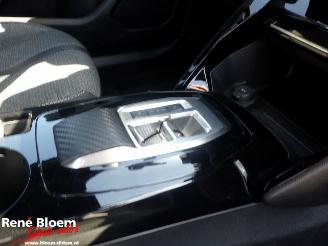 Peugeot e-2008 EV Allure 54kWh picture 10