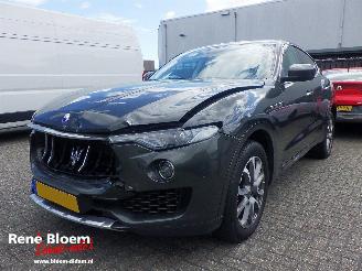 škoda osobní automobily Maserati Levante 3.0 V6 D AWD 275pk Aut 2017/1