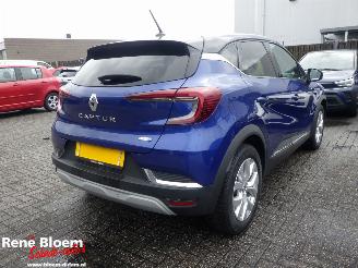 Vaurioauto  passenger cars Renault Captur E-TECH HYBRID 145 Intens 2022/2