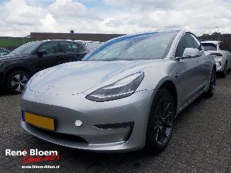 Damaged car Tesla Model 3 Standard Plus RWD 60kwh 2019/6