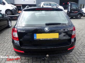 Skoda Octavia Combi 1.6 TDI Greentech 110pk Ambition picture 3