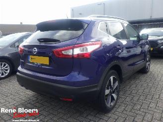 damaged passenger cars Nissan Qashqai 1.2 N-Vision 116pk 2017/1