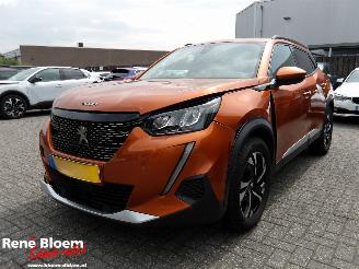 damaged passenger cars Peugeot 2008 1.2 PureTech Allure Automaat 2020/8