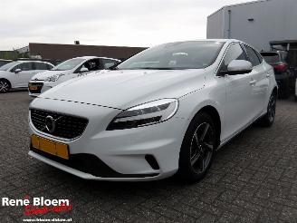 Schadeauto Volvo V-40 2.0 D3 R-Design Aut 2017/10