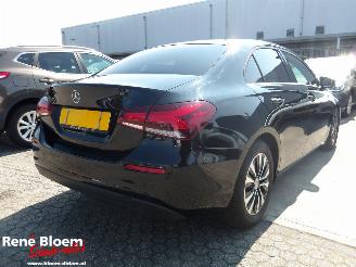 Unfallwagen Mercedes A-klasse 180d Business Solution 116pk 2022/12