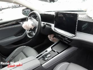 Volkswagen Passat 1.5 e-TSI R-Line Business picture 8