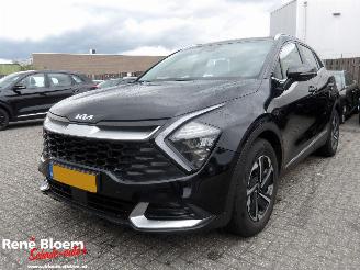 Vaurioauto  passenger cars Kia Sportage 1.6 T-GDI MHEV Dynamicline 2023/10