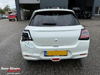 Suzuki Swift 1.2 Select Smart Hybrid 5drs Navi picture 3