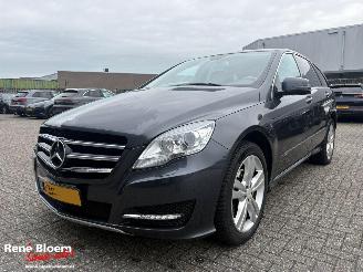 Vaurioauto  passenger cars Mercedes R-klasse 350 CDI 4-Matic Prestige 7-persoons 265pk Automaat 2013/4