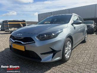 Unfallwagen Kia Ceed 1.0 T-GDi DynamicLine 2022/9