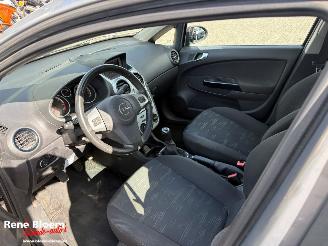 Opel Corsa 1.3 CDTi EcoFlex S/S Cosmo picture 13
