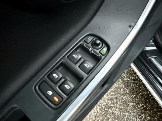 Volvo V-60 Cross country 2.0 D3 150pk 6-bak Polar Pl - nap - navi - xenon - half leer + stoelverw - pdc - trekh picture 57