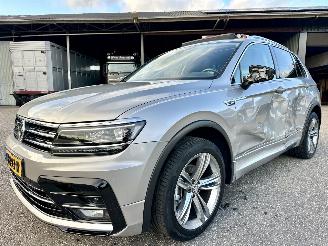 Volkswagen Tiguan 1.4 TSI 150pk aut + f1 R-Line - pano - nap - massage - trekh - front + line assist - dynaudio - virtual picture 2