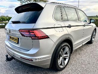 Volkswagen Tiguan 1.4 TSI 150pk aut + f1 R-Line - pano - nap - massage - trekh - front + line assist - dynaudio - virtual picture 5