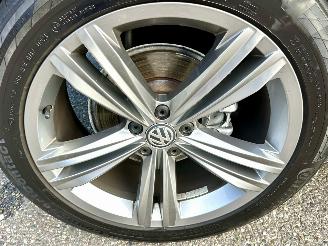Volkswagen Tiguan 1.4 TSI 150pk aut + f1 R-Line - pano - nap - massage - trekh - front + line assist - dynaudio - virtual picture 78