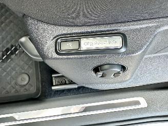 Volkswagen Tiguan 1.4 TSI 150pk aut + f1 R-Line - pano - nap - massage - trekh - front + line assist - dynaudio - virtual picture 17