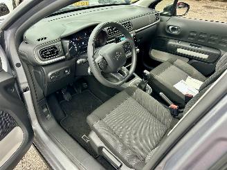 Citroën C3 1.2 PureTech 83pk C-Series - navi - line assist - clima - cruise - apple carpl - 66dkm nap - licht + regensensor picture 19