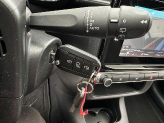 Citroën C3 1.2 PureTech 83pk C-Series - navi - line assist - clima - cruise - apple carpl - 66dkm nap - licht + regensensor picture 31