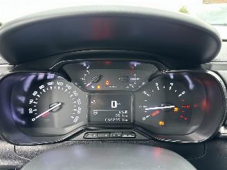 Citroën C3 1.2 PureTech 83pk C-Series - navi - line assist - clima - cruise - apple carpl - 66dkm nap - licht + regensensor picture 21