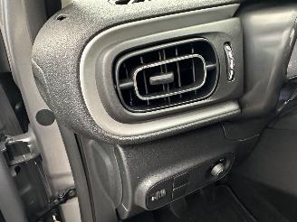 Citroën C3 1.2 PureTech 83pk C-Series - navi - line assist - clima - cruise - apple carpl - 66dkm nap - licht + regensensor picture 36