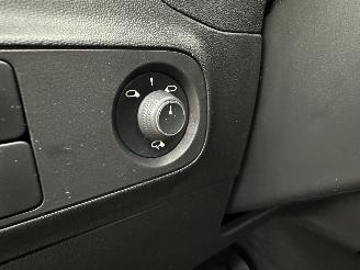 Citroën C3 1.2 PureTech 83pk C-Series - navi - line assist - clima - cruise - apple carpl - 66dkm nap - licht + regensensor picture 59